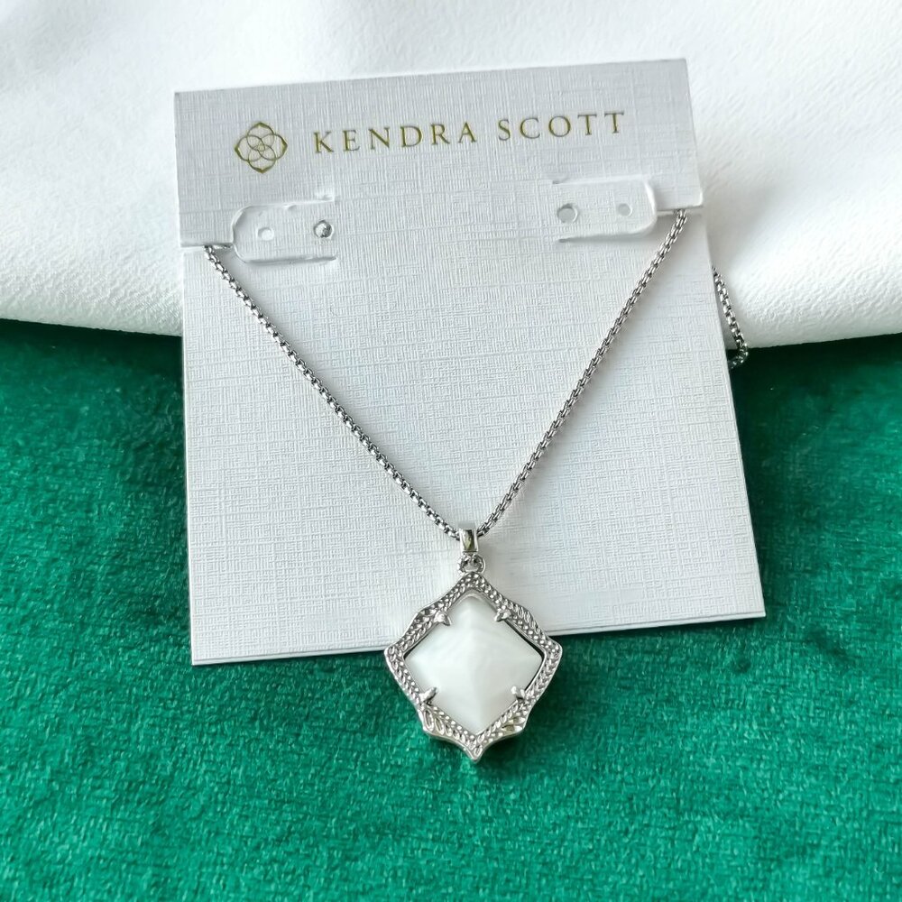 New Kendra Scott Silver Long Necklace - Kacey White Pearl